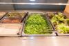 Légumes, viandes, poissons, salades et ingrédients en libre-service