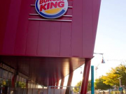 Revue d'ouvertures d'enseignes. Burger King ouvre à Aubervilliers 