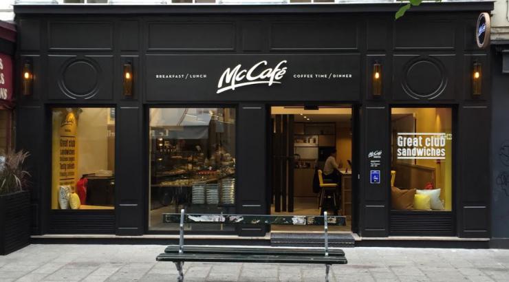 McDonald's ouvre un nouveau concept sans burger sous enseigne McCafé