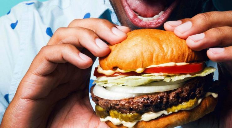 Le burger détrône le jambon beurre en 2017 (même si le sandwich garde l’avantage en rapide)