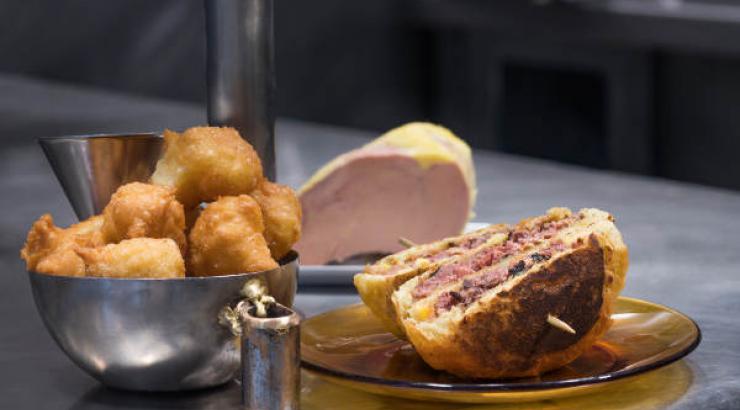 Le Burger des Chefs lancé par UberEats avec le Bureau d’Etude Gastronomique