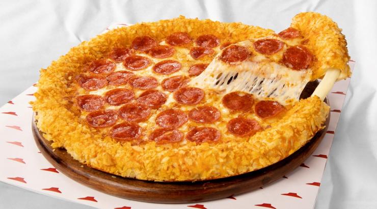 pizza hut cheezy crust lays